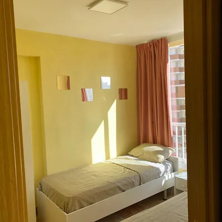 Hola Karola! דירה בנידורם