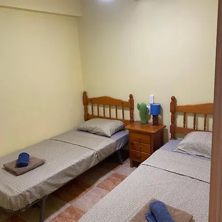 דירה Hola Karola! בנידורם